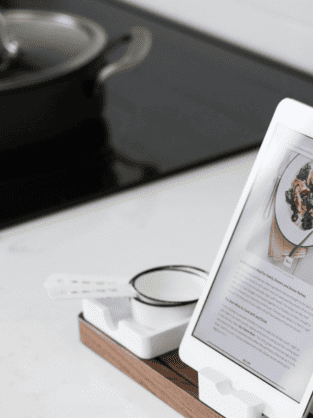 Cuisiniste Toulouse 21 plaque aspirante avec hotte intégrée, comparatif produit 2025